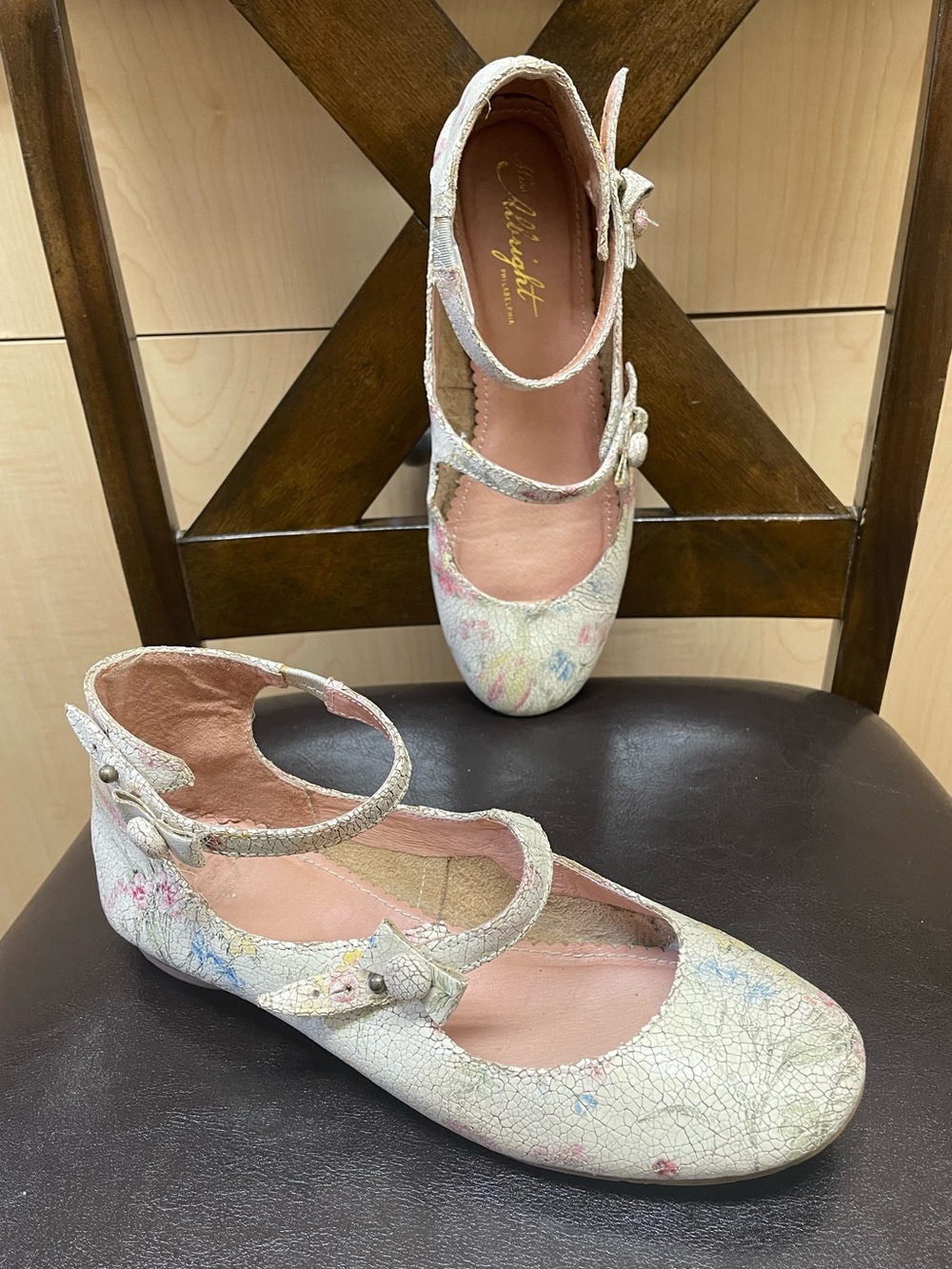 Anthropologie Miss Albright Flats Floral Print Pattern Ankle Strap GUC Size 7.5